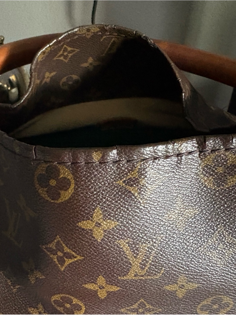 Louis Vuitton Monogram Artsy MM Tote in Brown and Tan- The Real Real with pics - Picture 6 of 13